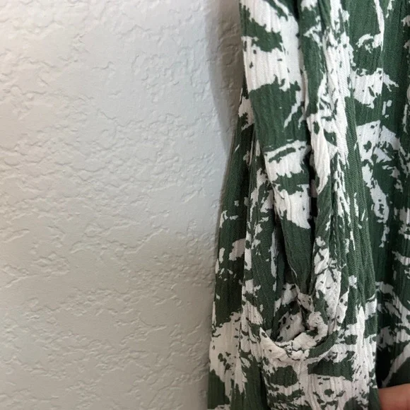 Dress Forum Tropical Green Jumpsuit - Picture 3 of 8